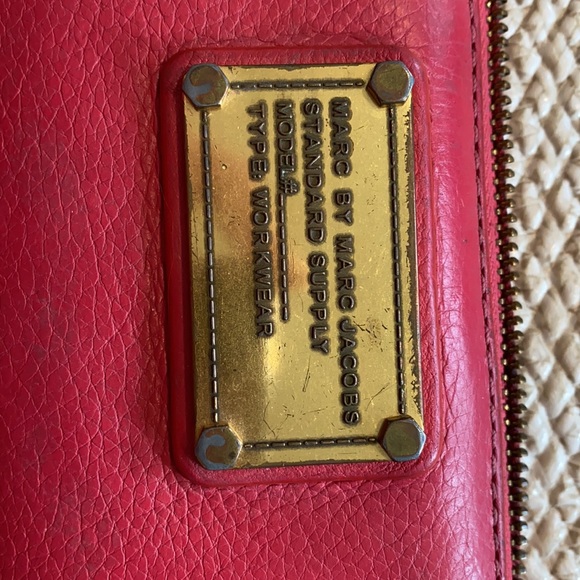 Marc Jacobs wallet - Picture 2 of 9
